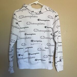 Girls champion hoodie size (L)